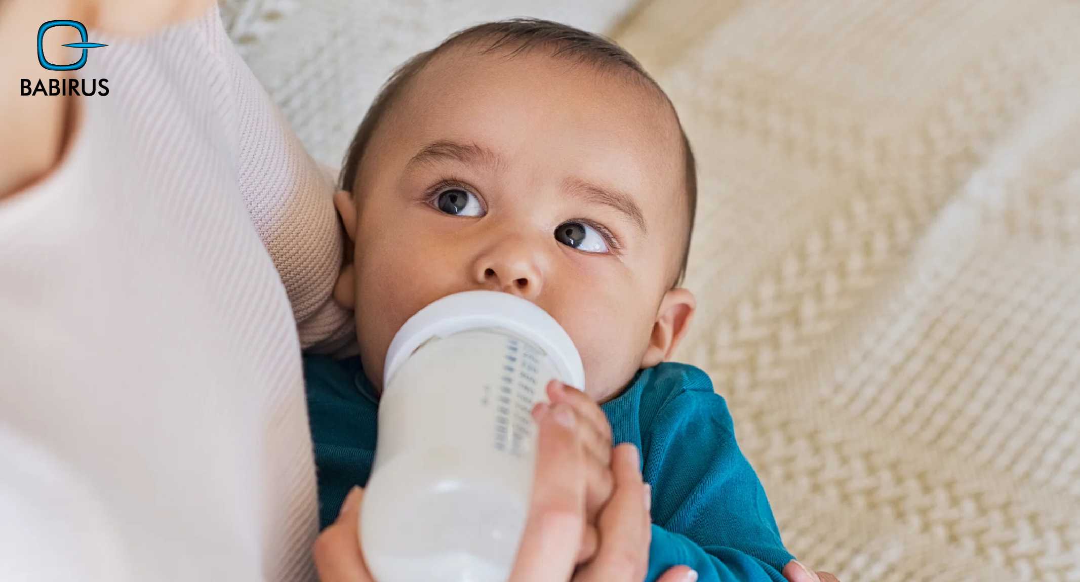 Comparison chart of cow's milk protein allergy in babies and lactose intolerance with key symptom differences